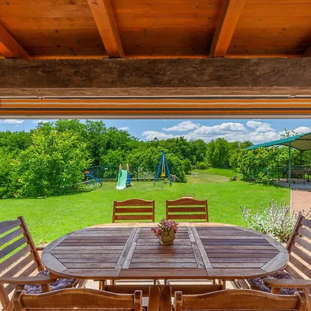 Gorgeous In With Outdoor Swimming Pool * Лабин