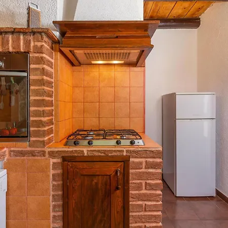 Vikendica Holiday Home Marciljani Cr