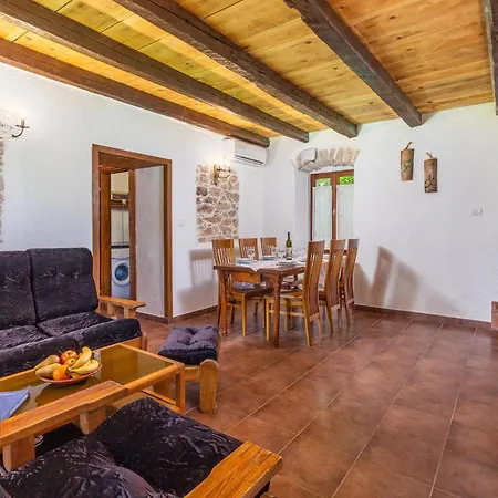 Holiday Home Marciljani Cr * Labin (Istria)
