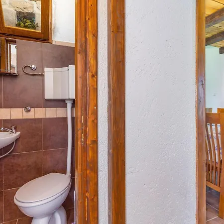 Holiday Home Marciljani Cr Vikendica