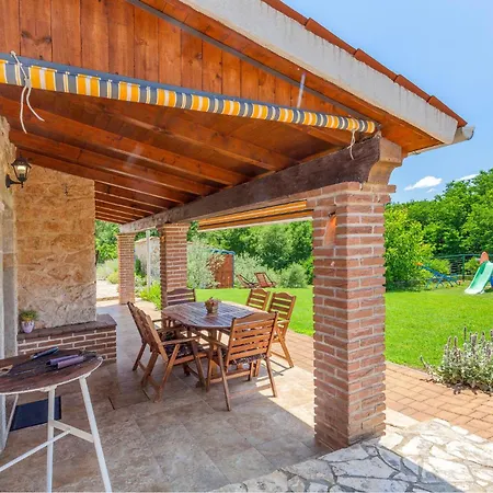 Gorgeous In With Outdoor Swimming Pool *