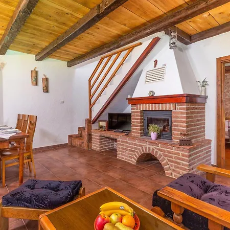 Holiday Home Marciljani Cr Labin (Istria)