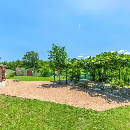 Vikendica Holiday Home Marciljani Cr *